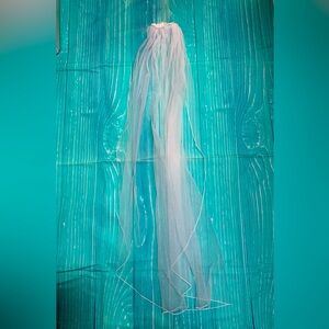 Boho 44” White Blusher Wedding Bridal Veil w/ Floral detail & comb attachment